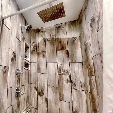 Penn Lodge Hotel & Suites Philadelphia - เบนเซเลม ภายนอก รูปภาพ