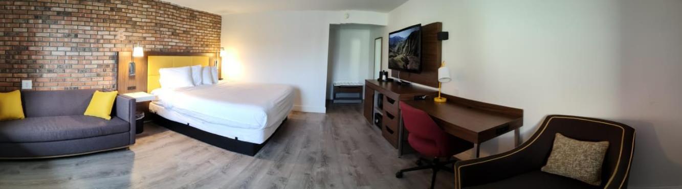 Penn Lodge Hotel & Suites Philadelphia - เบนเซเลม ภายนอก รูปภาพ