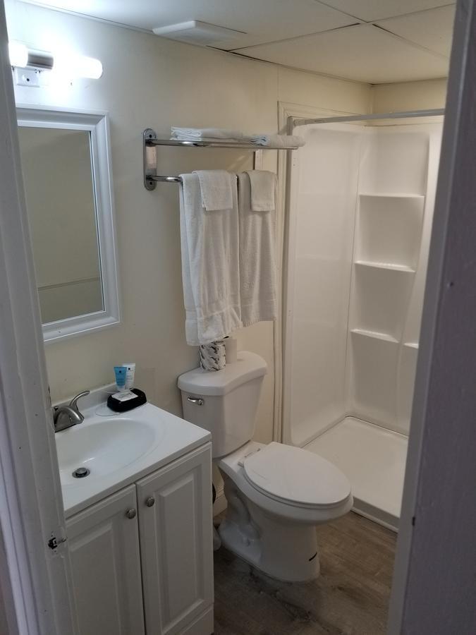 Penn Lodge Hotel & Suites Philadelphia - เบนเซเลม ภายนอก รูปภาพ